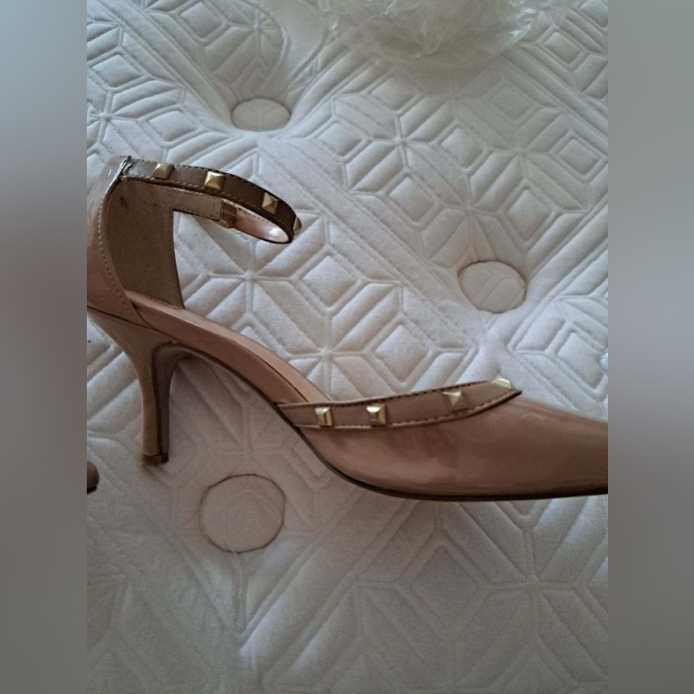 Patent Pumps with Stud Trim - Picture 3 of 13